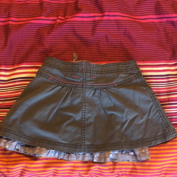 Pretty violet/gray skirt for kids SIZE XS 12$ - Picture 2 of 3